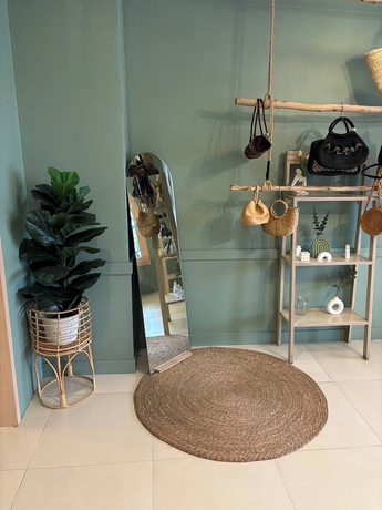 Imagen de los interiores del Hotel Sleep At Phuket. Foto 14