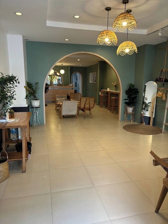 Imagen de los interiores del Hotel Sleep At Phuket. Foto 16