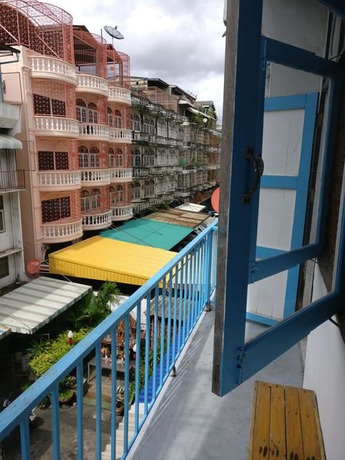 Imagen de los exteriores del Hotel Sleep Bkk. Foto 13