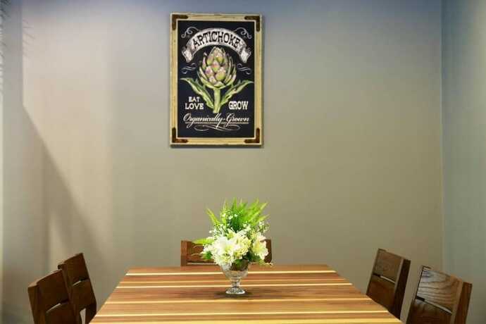 Imagen del bar/restaurante del Hotel Sleep Box By Miracle. Foto 14