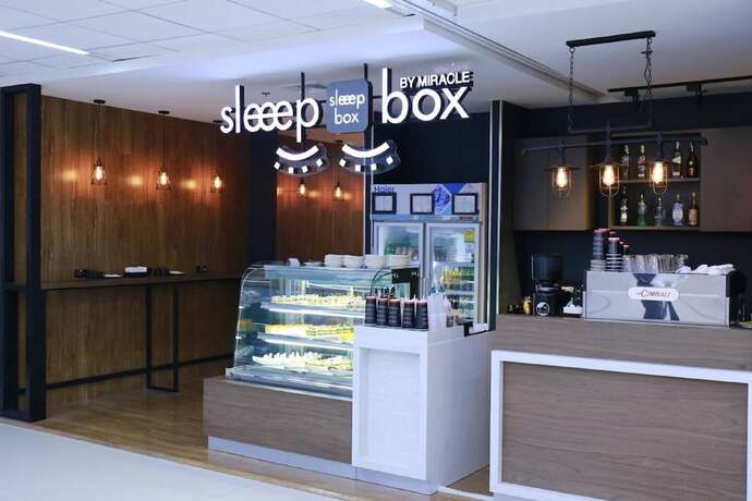 Imagen del bar/restaurante del Hotel Sleep Box By Miracle. Foto 15