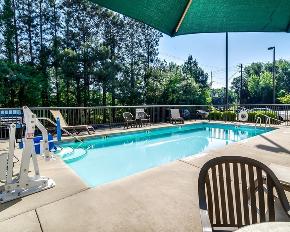 Imagen de la piscina del Hotel Sleep Inn Airport, Lexington. Foto 15
