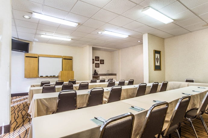 Imagen de los interiores del Hotel Sleep Inn Airport, Lexington. Foto 14