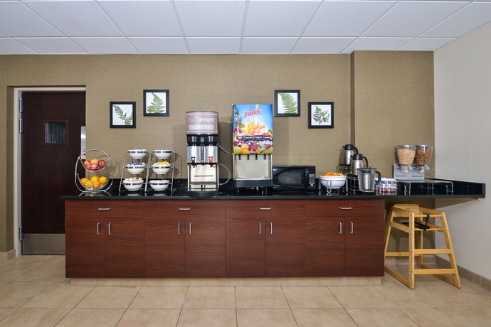 Imagen del bar/restaurante del Hotel Sleep Inn, Amherst. Foto 4