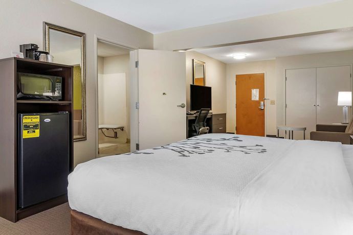 Imagen de la habitación del Hotel Sleep Inn And Suites Brunswick. Foto 8