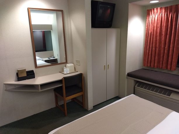 Imagen de la habitación del Hotel Sleep Inn And Suites Clarion, Pa Near I-80. Foto 7