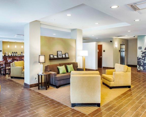 Imagen de los interiores del Hotel Sleep Inn And Suites Defuniak Springs - Crestview. Foto 19