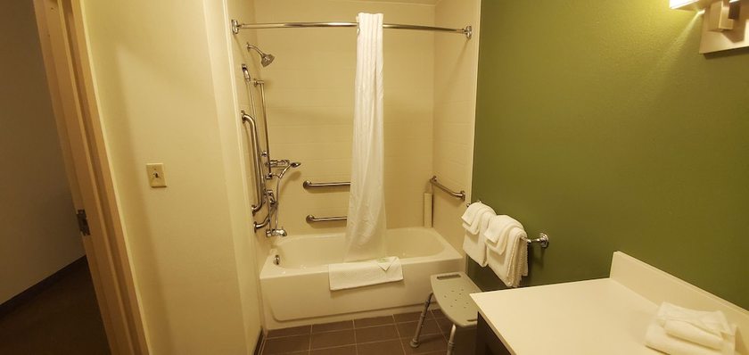 Imagen de la habitación del Hotel Sleep Inn And Suites Defuniak Springs - Crestview. Foto 13