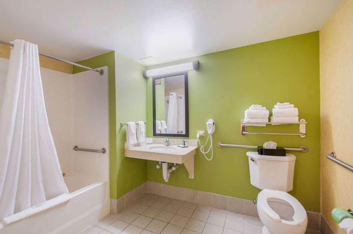 Imagen de la habitación del Hotel Sleep Inn And Suites, Dover. Foto 5