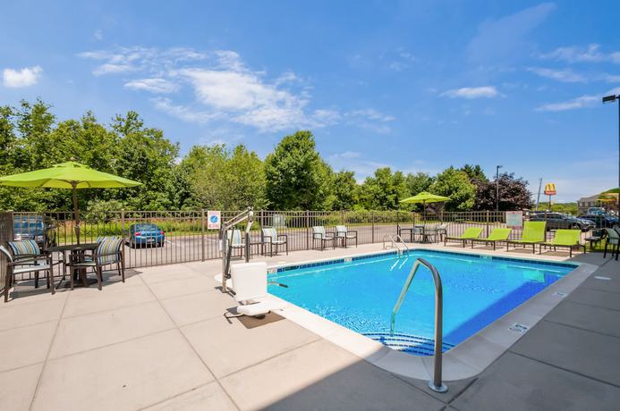 Imagen de la piscina del Hotel Sleep Inn And Suites, Dover. Foto 20