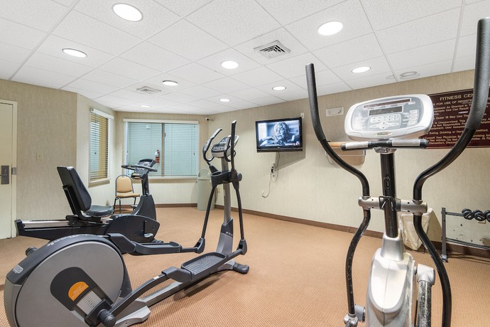 Imagen de los interiores del Hotel Sleep Inn And Suites, Newport News. Foto 14