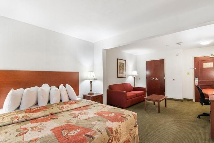 Imagen de la habitación del Hotel Sleep Inn And Suites, Newport News. Foto 2