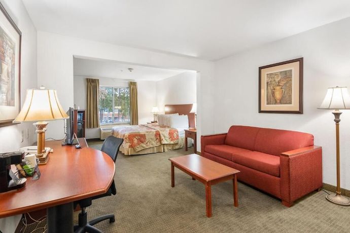 Imagen de la habitación del Hotel Sleep Inn And Suites, Newport News. Foto 8