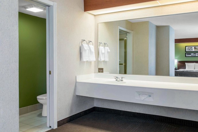 Imagen de la habitación del Hotel Sleep Inn And Suites Oregon. Foto 9