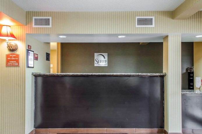 Imagen de los interiores del Hotel Sleep Inn And Suites, Ronks. Foto 19