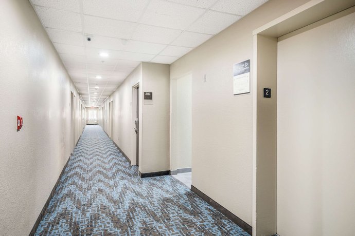 Imagen de los interiores del Hotel Sleep Inn And Suites Tallahassee-capitol. Foto 11