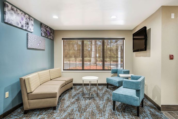 Imagen de los interiores del Hotel Sleep Inn And Suites Tallahassee-capitol. Foto 13