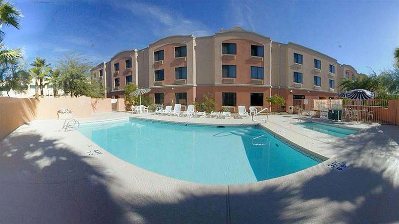 Imagen de la piscina del Hotel Sleep Inn At North Scottsdale Road. Foto 4