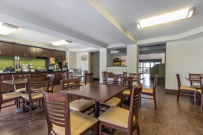 Imagen del bar/restaurante del Hotel Sleep Inn Baton Rouge East I-12. Foto 4