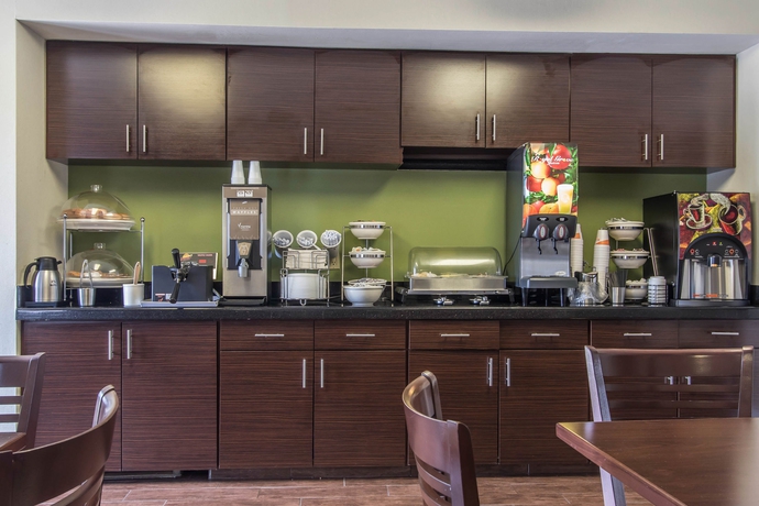 Imagen del bar/restaurante del Hotel Sleep Inn Baton Rouge East I-12. Foto 5