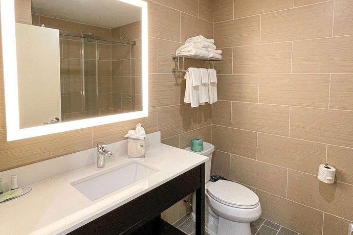 Imagen de la habitación del Hotel Sleep Inn Bronx. Foto 3