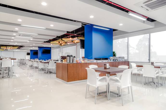 Imagen del bar/restaurante del Hotel Sleep Inn Ciudad De México. Foto 2