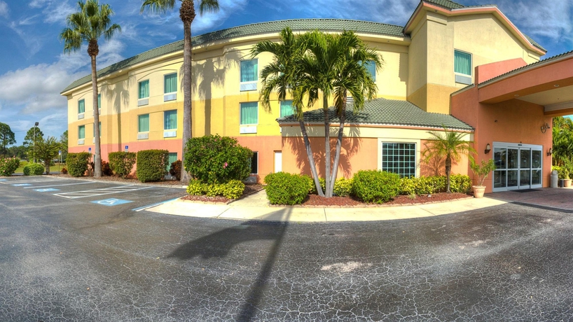 Imagen general del Hotel Sleep Inn Clearwater - St Petersburg. Foto 2