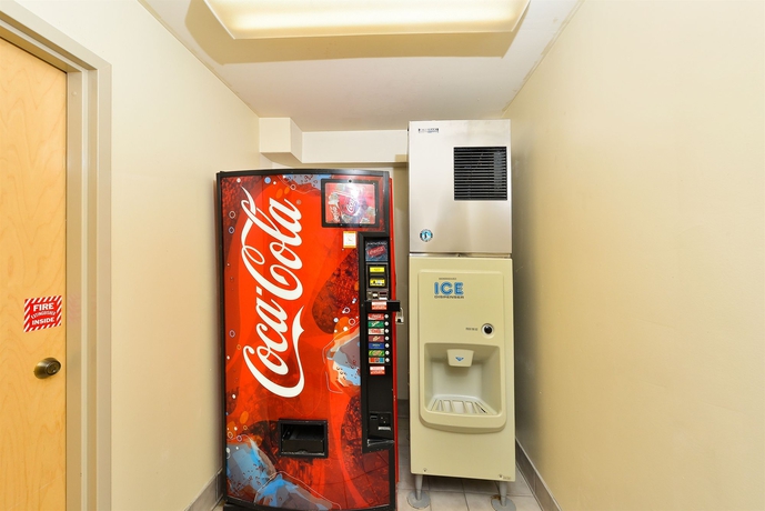 Imagen de los interiores del Hotel Sleep Inn. Foto 10