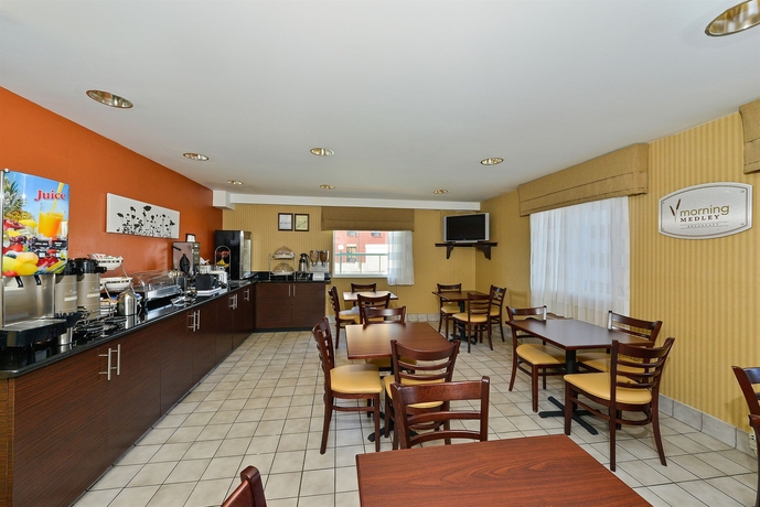 Imagen del bar/restaurante del Hotel Sleep Inn. Foto 2