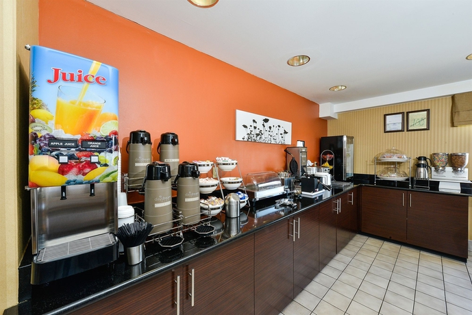 Imagen del bar/restaurante del Hotel Sleep Inn. Foto 4