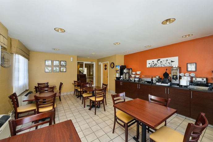 Imagen del bar/restaurante del Hotel Sleep Inn. Foto 5