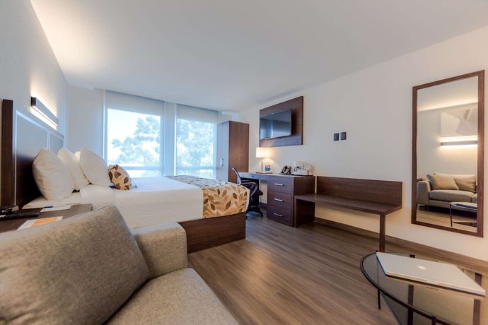 Imagen de la habitación del Hotel Sleep Inn Guadalajara Galerias. Foto 4