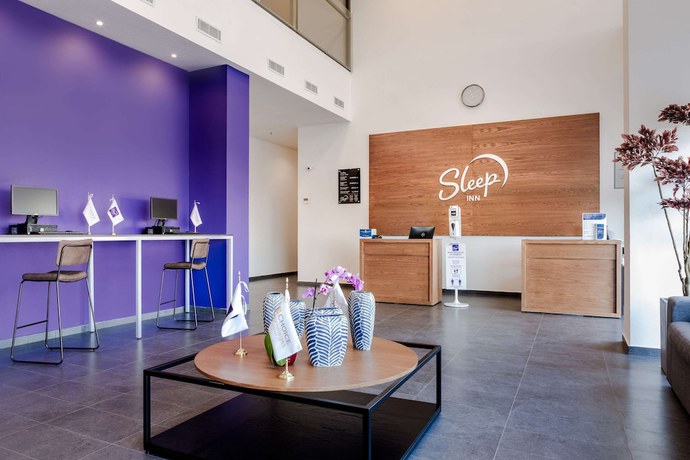 Imagen de los interiores del Hotel Sleep Inn Guadalajara Galerias. Foto 17