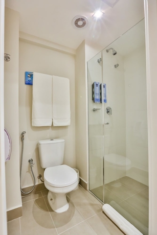 Imagen de la habitación del Hotel Sleep Inn Guarulhos. Foto 11