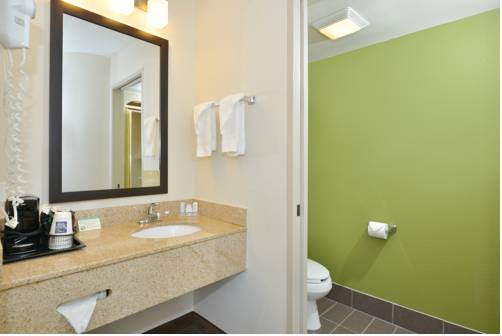 Imagen de la habitación del Hotel Sleep Inn I-95 North Savannah. Foto 6