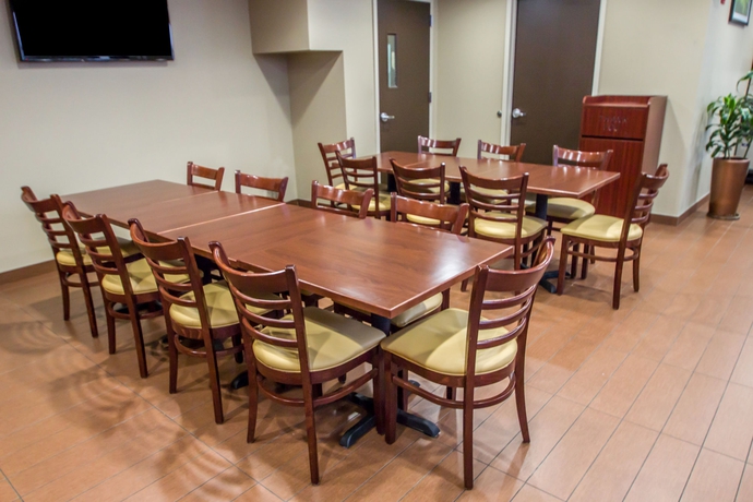 Imagen del bar/restaurante del Hotel Sleep Inn JFK Airport Rockaway Blvd. Foto 6