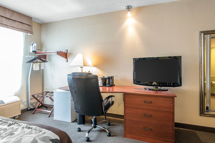 Imagen de la habitación del Hotel Sleep Inn Kansas City International Airport. Foto 10