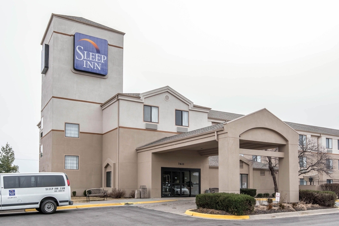 Imagen de los exteriores del Hotel Sleep Inn Kansas City International Airport. Foto 12