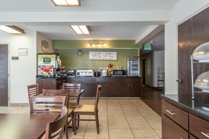 Imagen del bar/restaurante del Hotel Sleep Inn Kansas City International Airport. Foto 5