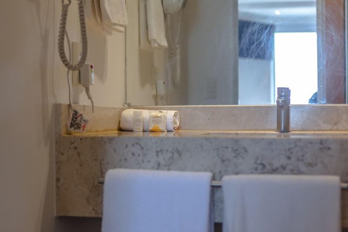 Imagen de la habitación del Hotel Sleep Inn Leon Antares, Le&oacute;n. Foto 10
