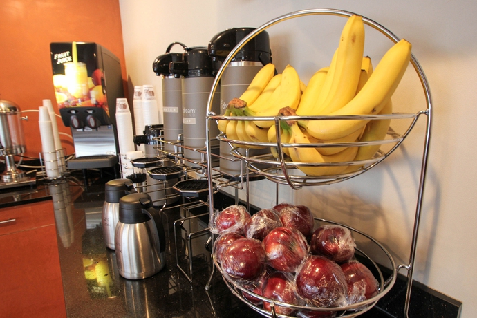 Imagen del bar/restaurante del Hotel Sleep Inn - Long Island City. Foto 3