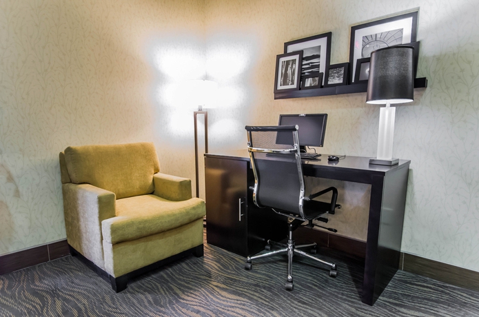 Imagen de la habitación del Hotel Sleep Inn Louisville. Foto 11