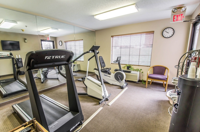 Imagen de los interiores del Hotel Sleep Inn Louisville. Foto 13