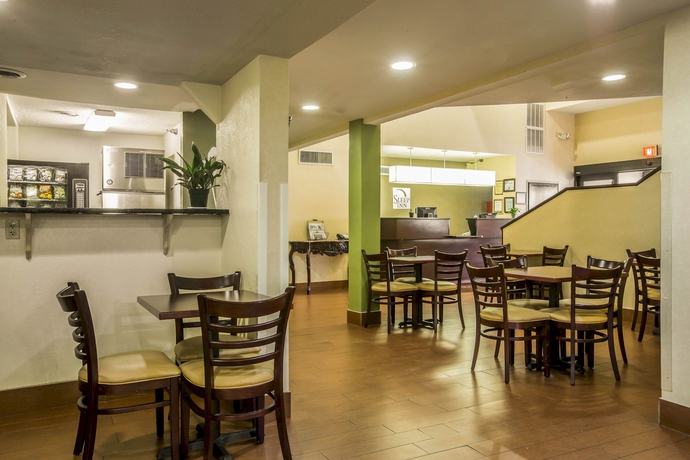 Imagen del bar/restaurante del Hotel Sleep Inn Macon I-75. Foto 6