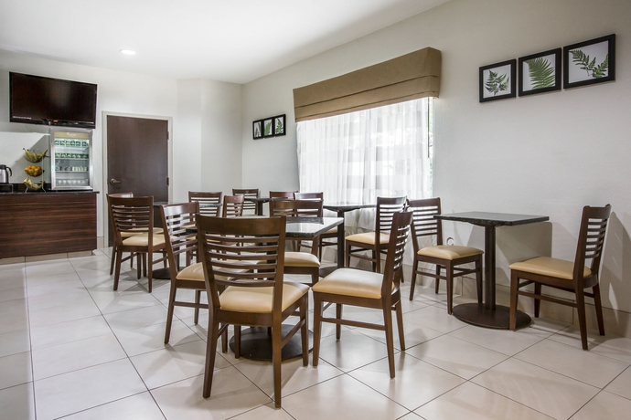 Imagen del bar/restaurante del Hotel Sleep Inn, Mcdonough. Foto 6