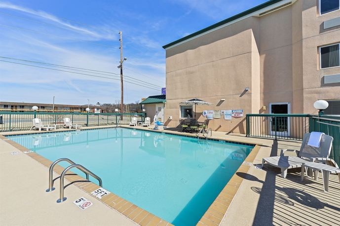 Imagen de la piscina del Hotel Sleep Inn, Nashville-Davidson. Foto 16