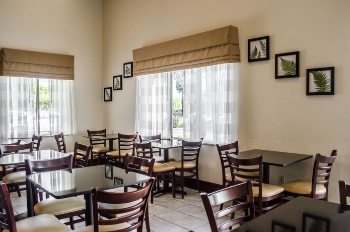 Imagen del bar/restaurante del Hotel Sleep Inn Near Busch Gardens/usf. Foto 5