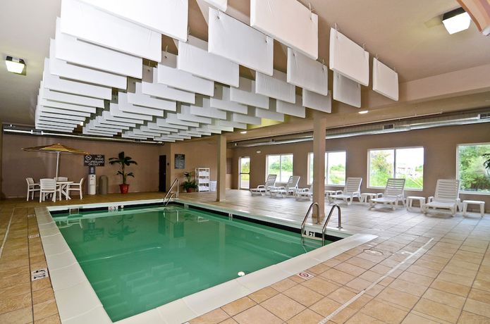 Imagen de la piscina del Hotel Sleep Inn O'fallon Near I-64. Foto 20