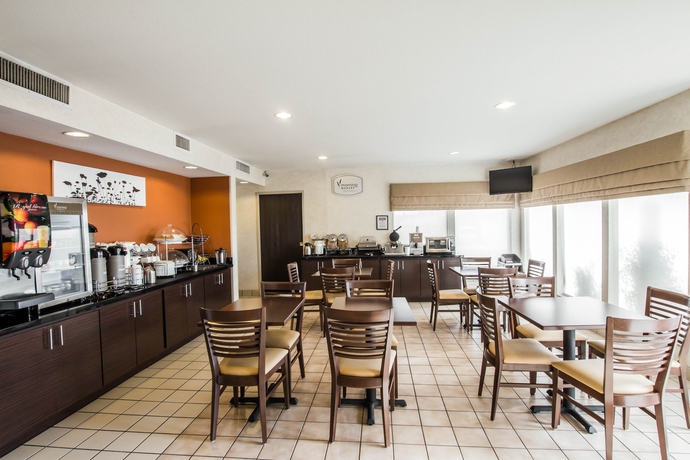 Imagen del bar/restaurante del Hotel Sleep Inn Phoenix North I-17. Foto 2