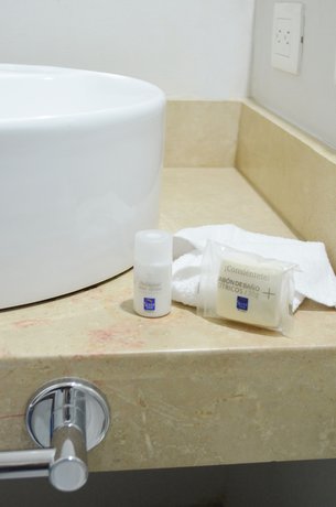 Imagen de los interiores del Hotel Sleep Inn Queretaro. Foto 17